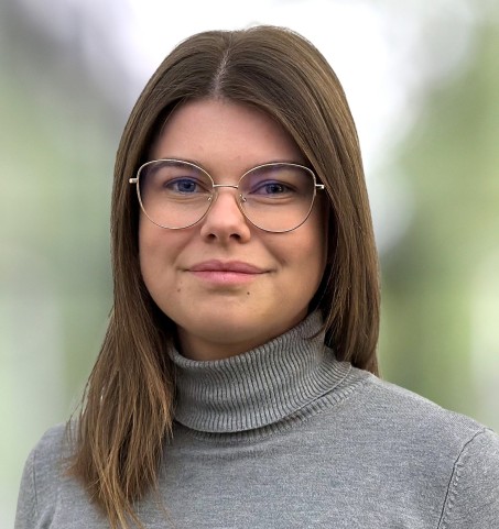 Porträtfoto Referentin Anna-Lena Tönisen